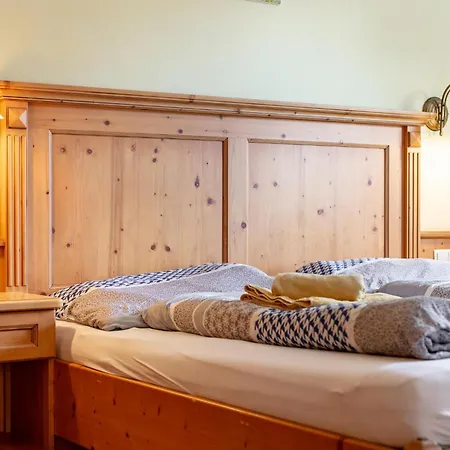 Schweizerhof Malve * Huben (Imst)